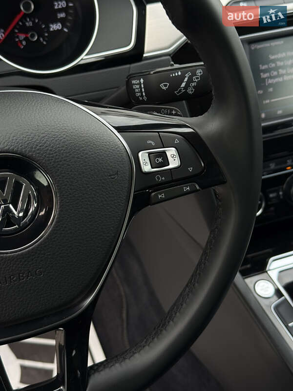 Универсал Volkswagen Passat 2016 в Житомире