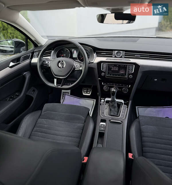 Универсал Volkswagen Passat 2016 в Житомире