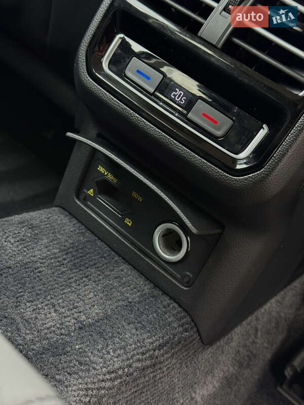 Универсал Volkswagen Passat 2016 в Житомире