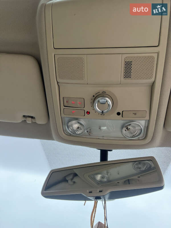 Седан Volkswagen Passat 2012 в Тетієві