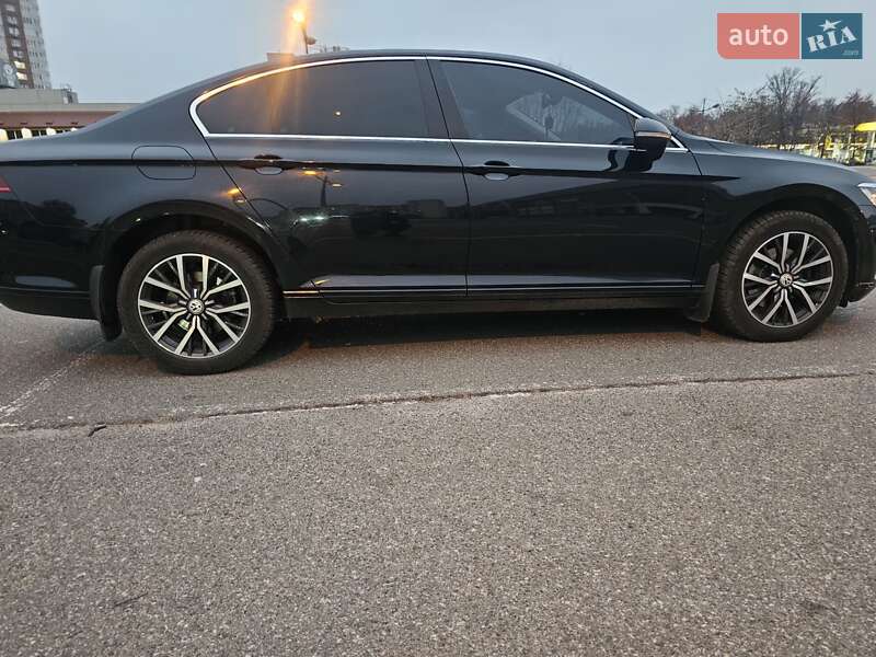 Седан Volkswagen Passat 2016 в Броварах фото 11 Седан Volkswagen Passat 2016 в Броварах