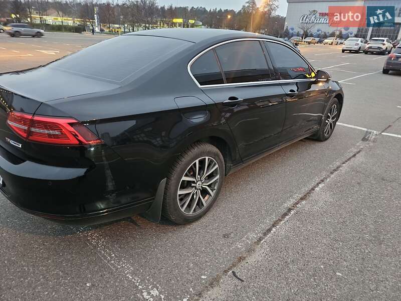 Седан Volkswagen Passat 2016 в Броварах фото 43 Седан Volkswagen Passat 2016 в Броварах