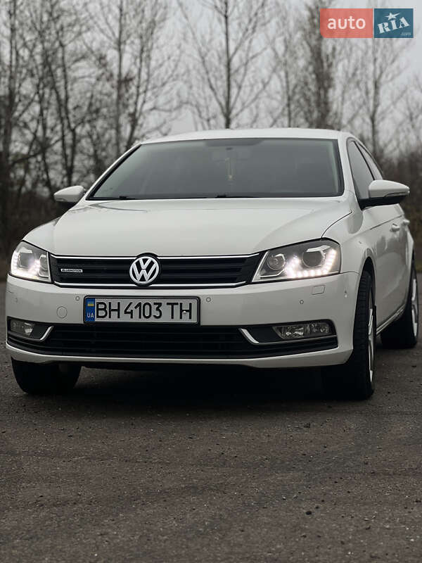 Седан Volkswagen Passat 2012 в Подільську