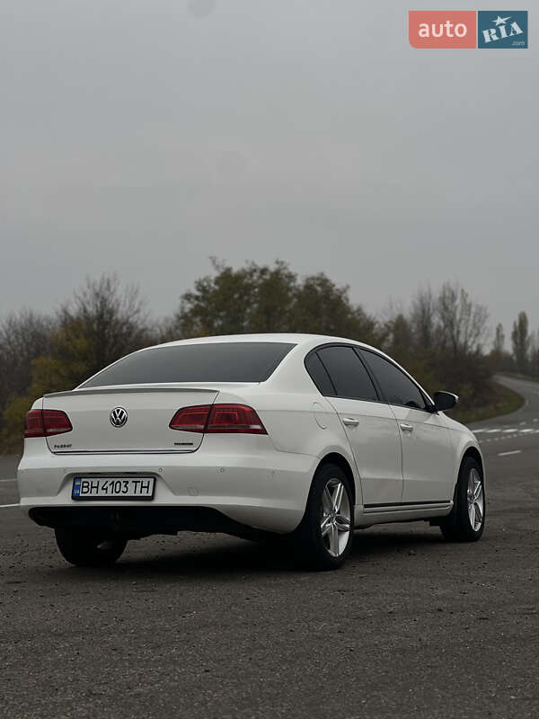 Седан Volkswagen Passat 2012 в Подільську