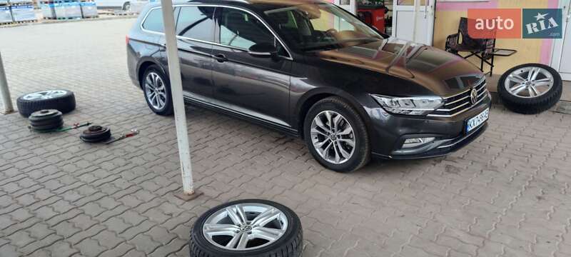 Универсал Volkswagen Passat 2020 в Краснограде фото 51 Универсал Volkswagen Passat 2020 в Краснограде