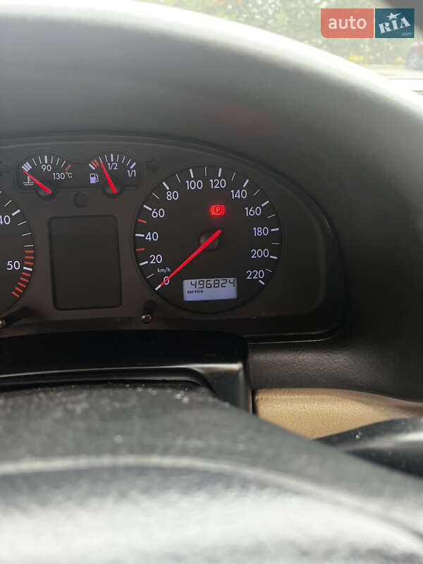 Седан Volkswagen Passat 1999 в Івано-Франківську