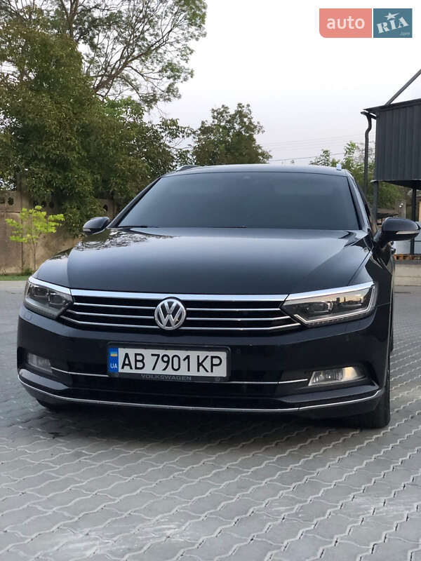 Универсал Volkswagen Passat 2016 в Бориславе
