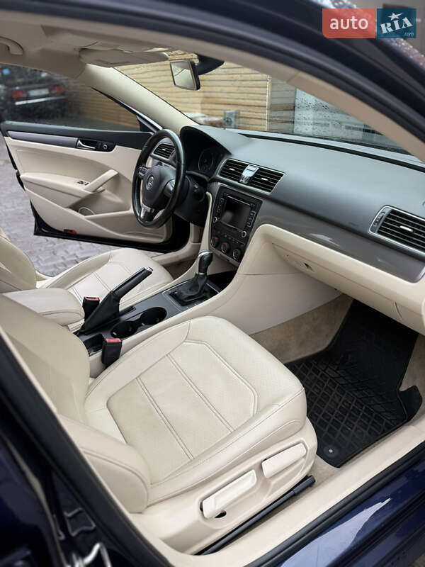 Седан Volkswagen Passat 2015 в Одесі фото 51 Седан Volkswagen Passat 2015 в Одесі
