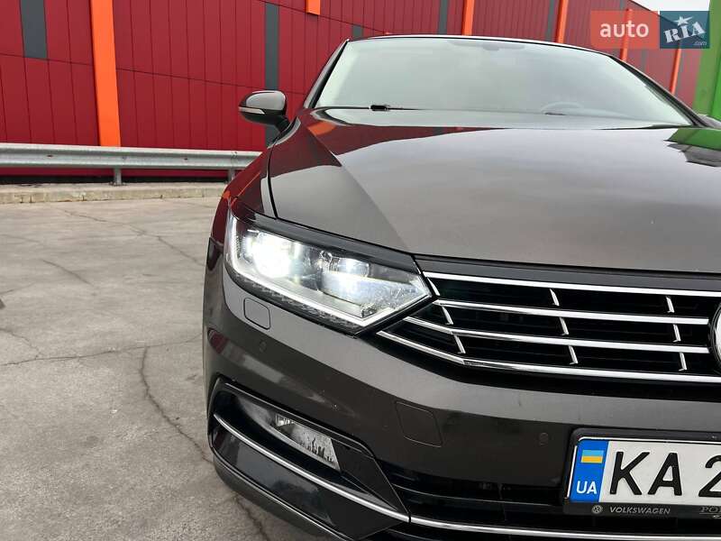 Седан Volkswagen Passat 2018 в Києві
