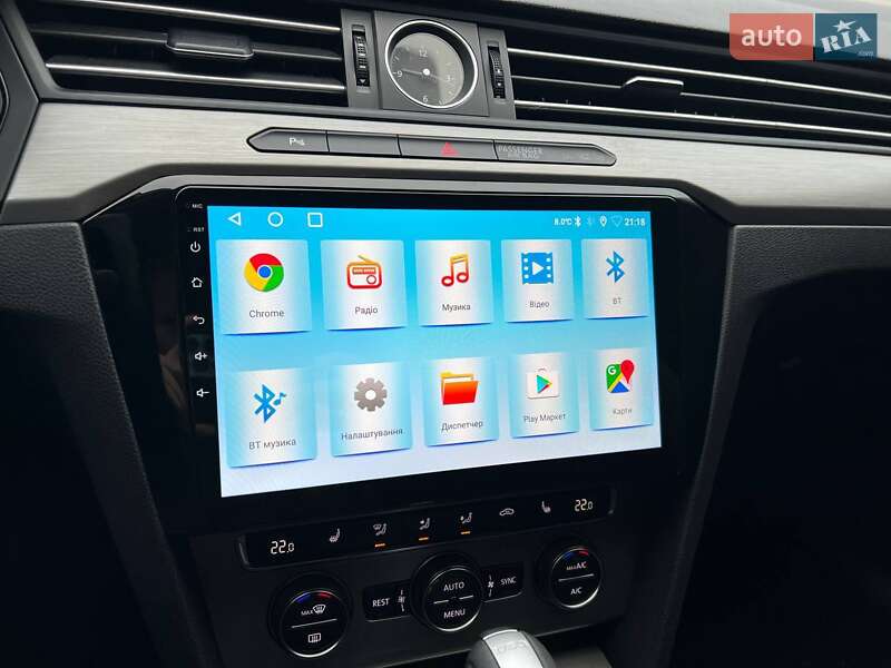 Седан Volkswagen Passat 2018 в Києві