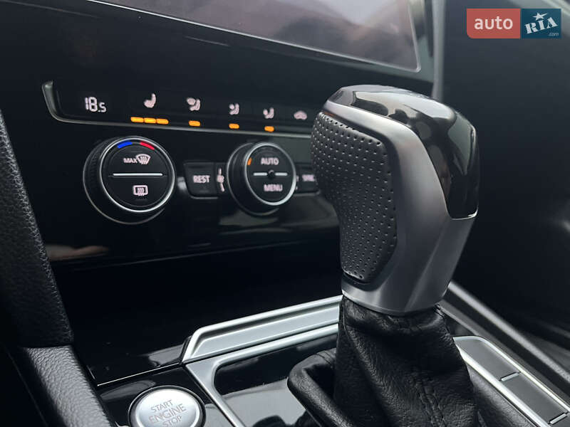 Универсал Volkswagen Passat 2018 в Львове