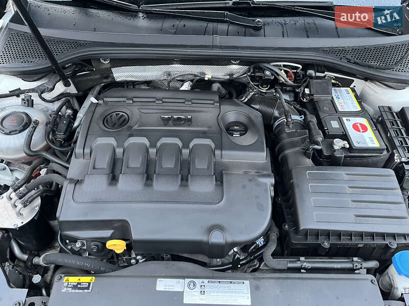 Универсал Volkswagen Passat 2018 в Львове