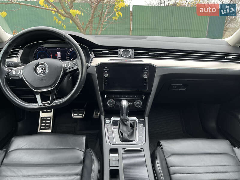 Универсал Volkswagen Passat 2017 в Ивано-Франковске