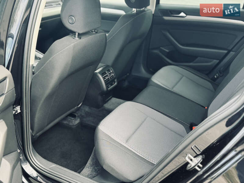 Универсал Volkswagen Passat 2016 в Звягеле фото 9 Универсал Volkswagen Passat 2016 в Звягеле
