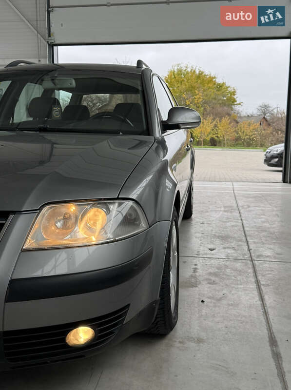 Универсал Volkswagen Passat 2004 в Ильинцах