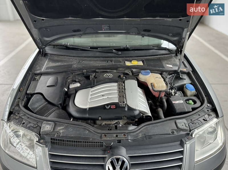 Универсал Volkswagen Passat 2004 в Ильинцах