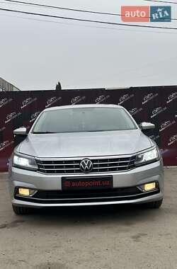 Седан Volkswagen Passat 2017 в Сумах