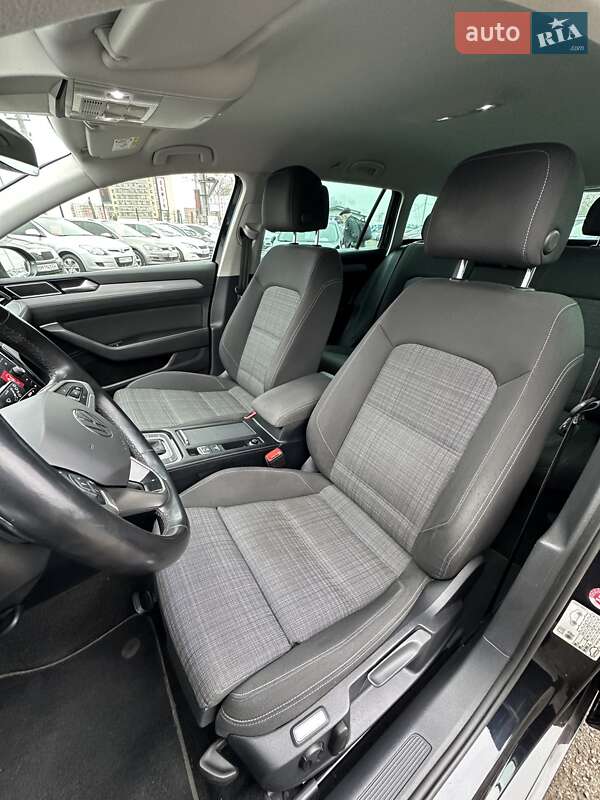 Универсал Volkswagen Passat 2021 в Белогородке