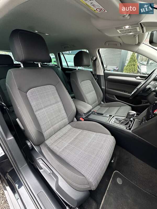 Универсал Volkswagen Passat 2021 в Белогородке