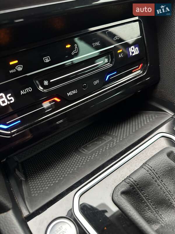 Универсал Volkswagen Passat 2021 в Белогородке