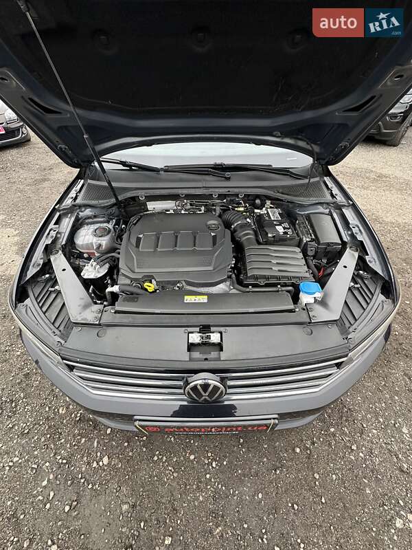 Универсал Volkswagen Passat 2021 в Белогородке