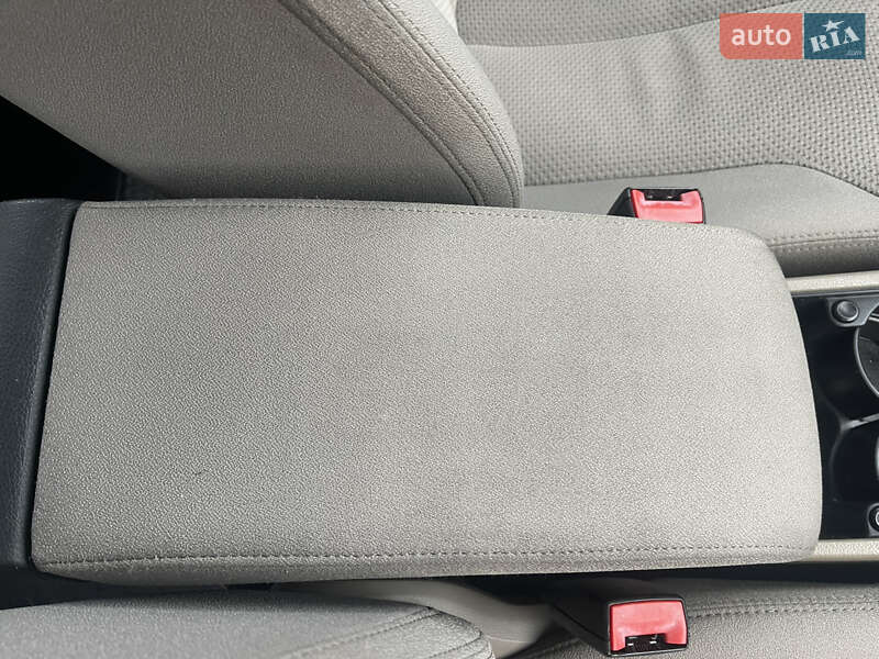 Седан Volkswagen Passat 2007 в Киеве