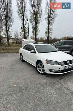 Седан Volkswagen Passat 2013 в Києві