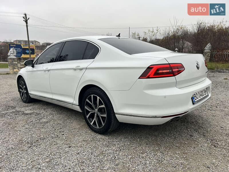 Седан Volkswagen Passat 2017 в Борщеве