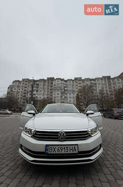 Седан Volkswagen Passat 2016 в Хмельницькому