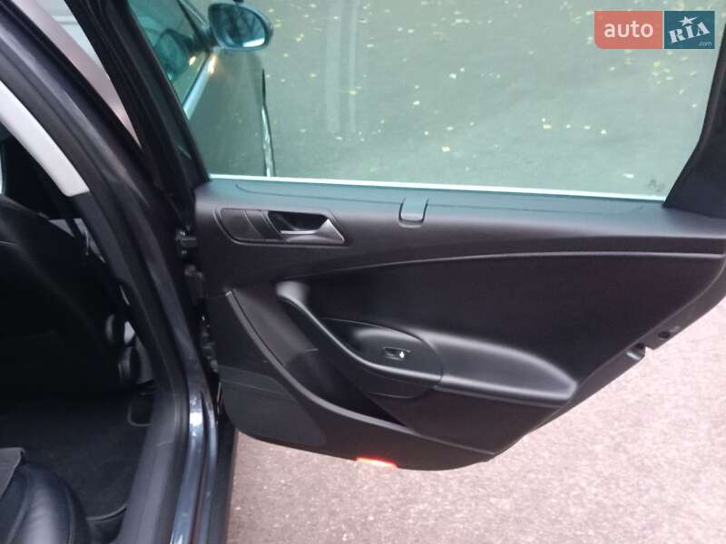 Универсал Volkswagen Passat 2010 в Золотоноше