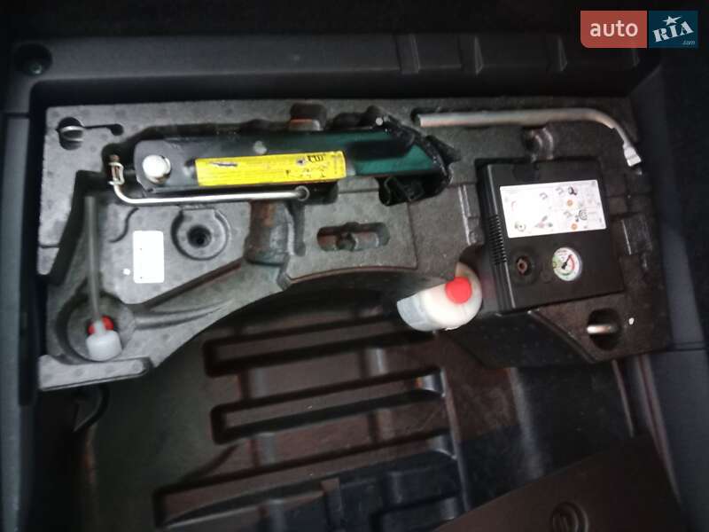 Универсал Volkswagen Passat 2010 в Золотоноше