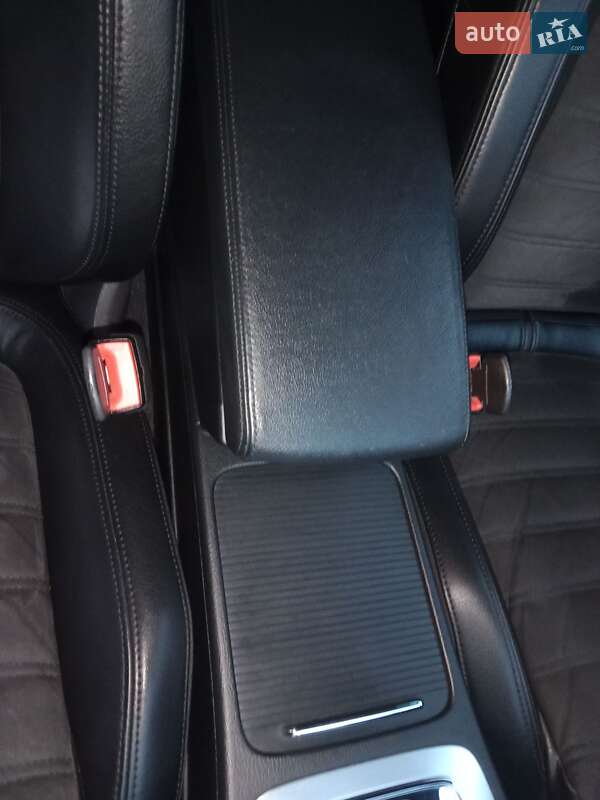 Универсал Volkswagen Passat 2010 в Золотоноше