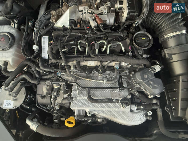 Седан Volkswagen Passat 2022 в Луцке