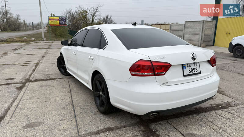 Седан Volkswagen Passat 2013 в Кривом Роге фото 6 Седан Volkswagen Passat 2013 в Кривом Роге