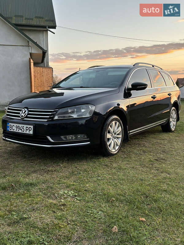 Универсал Volkswagen Passat 2010 в Яворове