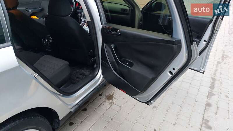 Универсал Volkswagen Passat 2006 в Каменец-Подольском