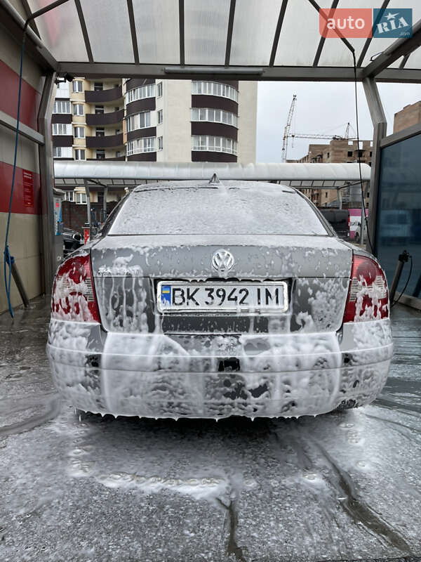 Седан Volkswagen Passat 2003 в Ровно фото 4 Седан Volkswagen Passat 2003 в Ровно