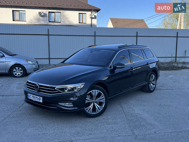 Универсал Volkswagen Passat 2020 в Киеве