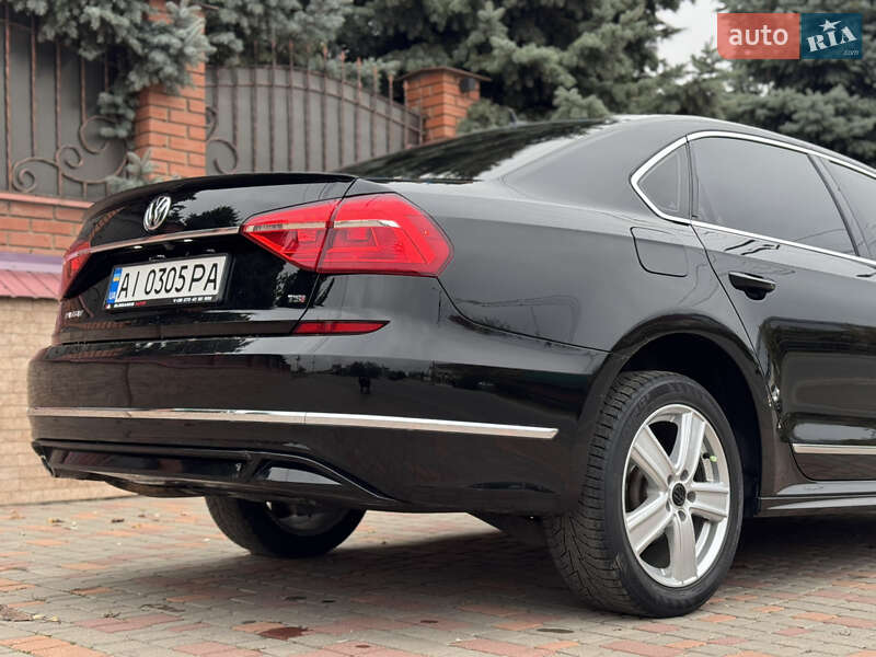 Седан Volkswagen Passat 2016 в Одессе