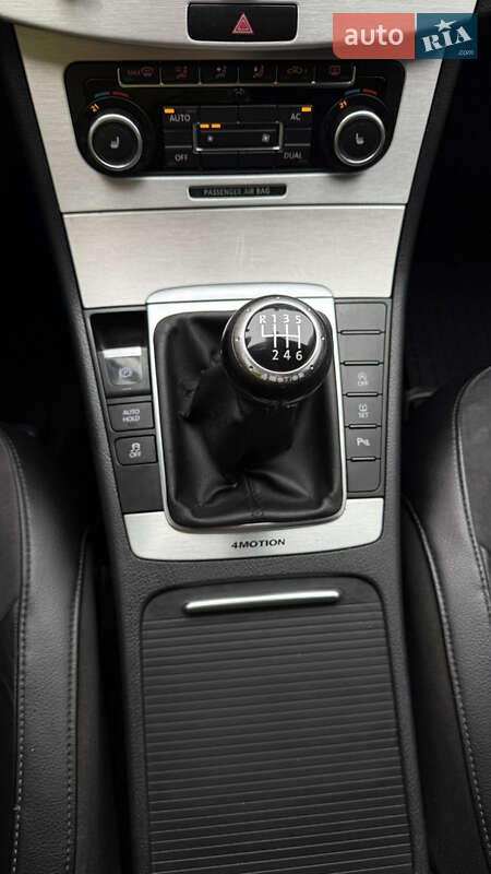 Универсал Volkswagen Passat 2011 в Луцке