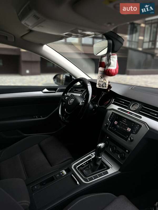 Універсал Volkswagen Passat 2016 в Чернігові