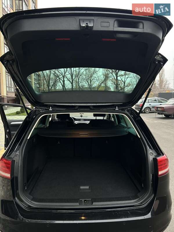 Універсал Volkswagen Passat 2016 в Чернігові