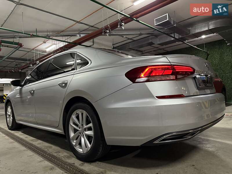 Седан Volkswagen Passat 2020 в Киеве