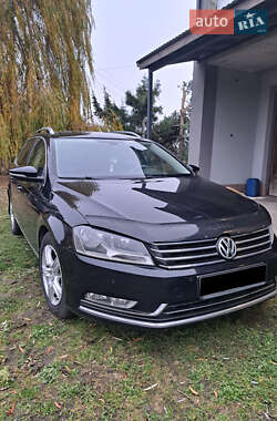 Універсал Volkswagen Passat 2013 в Тернополі