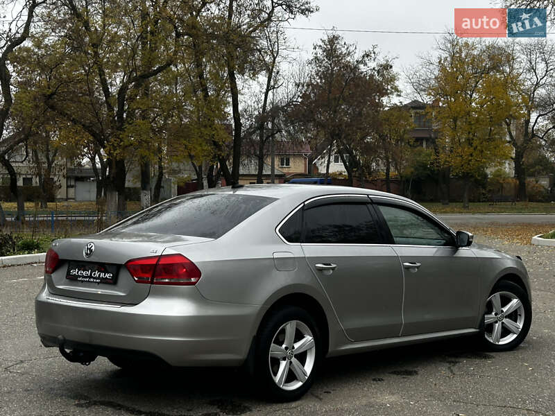 Седан Volkswagen Passat 2012 в Миколаєві