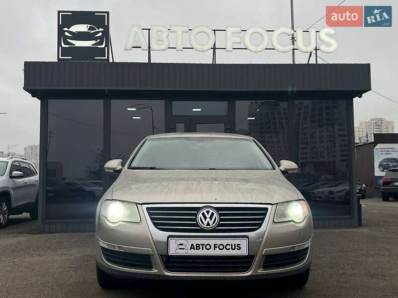 Седан Volkswagen Passat 2007 в Киеве