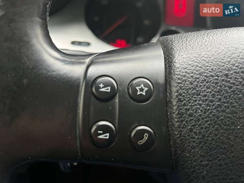 Седан Volkswagen Passat 2007 в Киеве