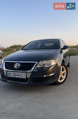 Седан Volkswagen Passat 2008 в Луцьку