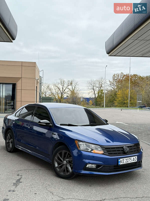Седан Volkswagen Passat 2017 в Дніпрі
