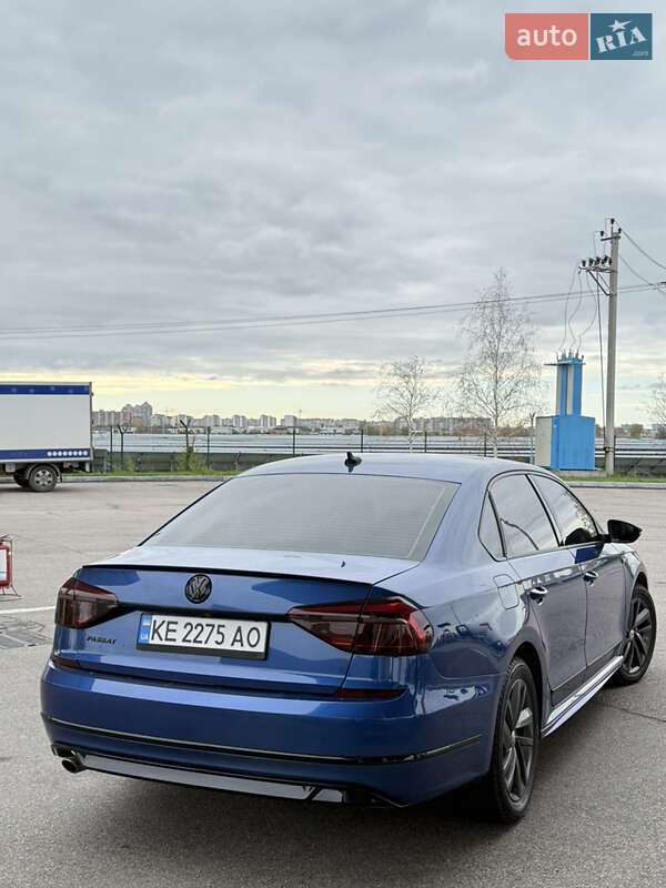 Седан Volkswagen Passat 2017 в Дніпрі